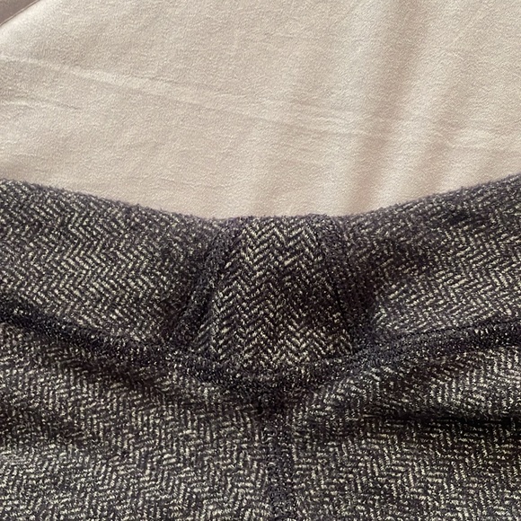 EUC Lululemon Wunder Under pants 6 - Picture 4 of 5